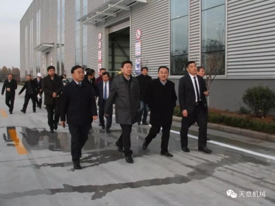 山東省住建廳黨組成員、副廳長張曉海蒞臨天意機械調(diào)研指導